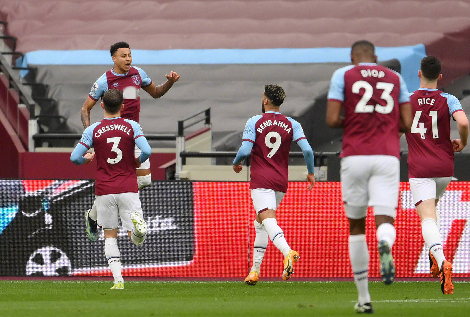 以其无与伦 以其无与伦