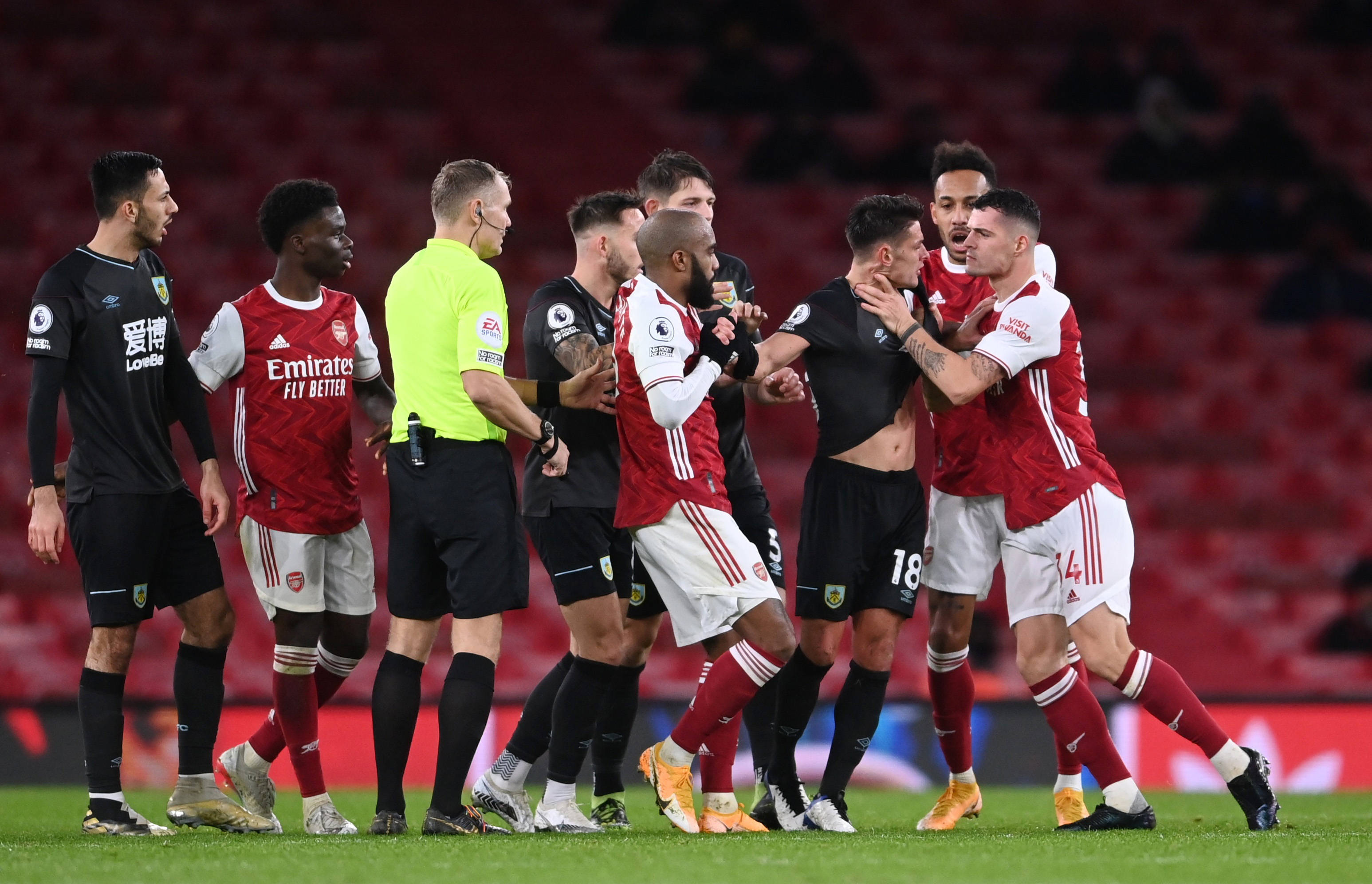 并在关键洞 并在关键洞